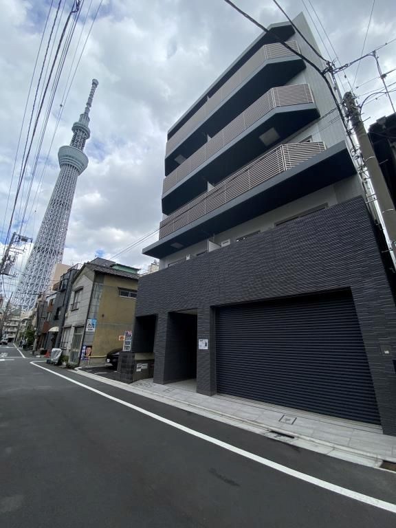 コスタ・デル・ソル・エリーゼ 302号室 外観