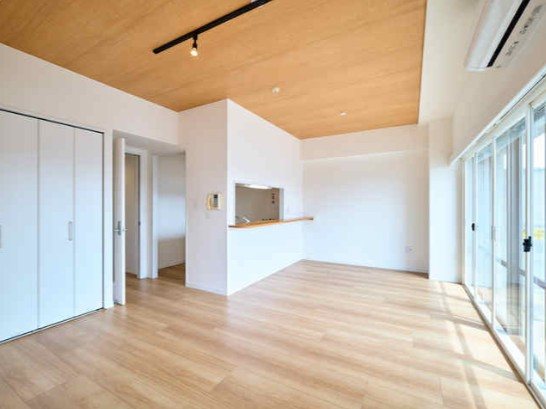 プライムアーバン西日暮里 リビング