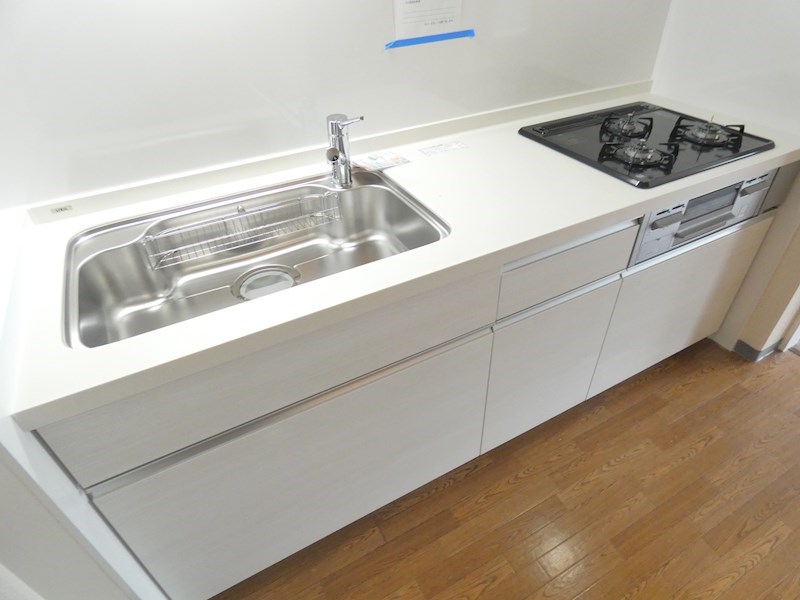 ルミエール西綾瀬  キッチン