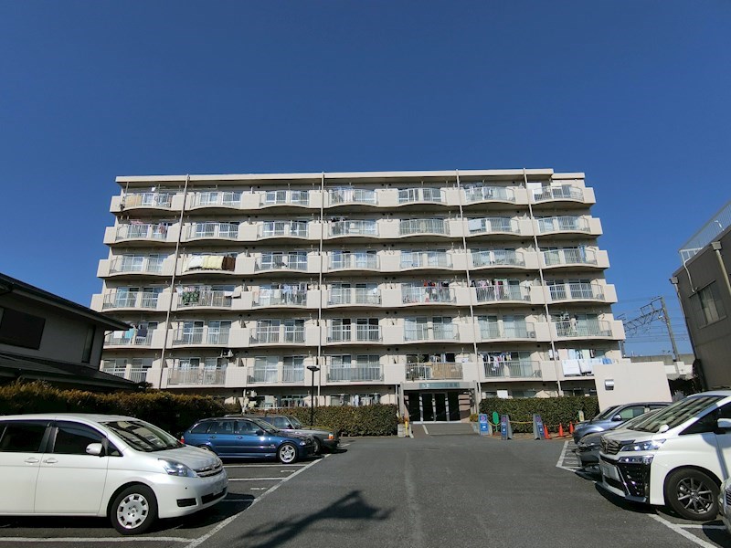 ルミエール西綾瀬  外観