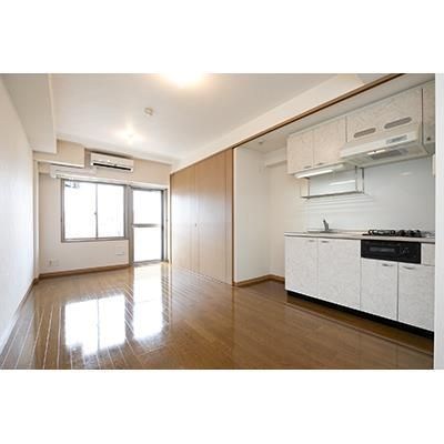 グランリオ　フォーシーズン リビング