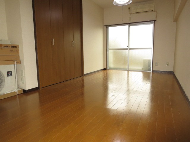 内田ビル リビング