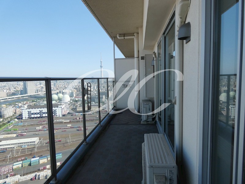 ロイヤルパークスタワー南千住 ベランダ