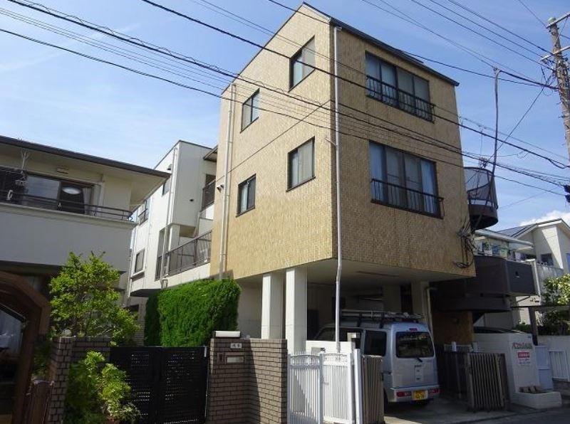 パスカル末広 301号室 外観