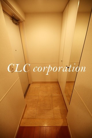 ロイヤルパークスタワー南千住 玄関