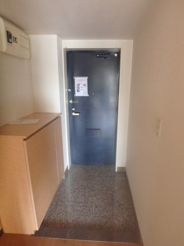 アクアガーデン 玄関