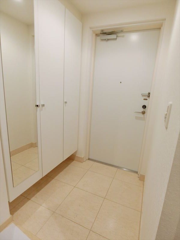 ロイヤルパークスタワー南千住 玄関