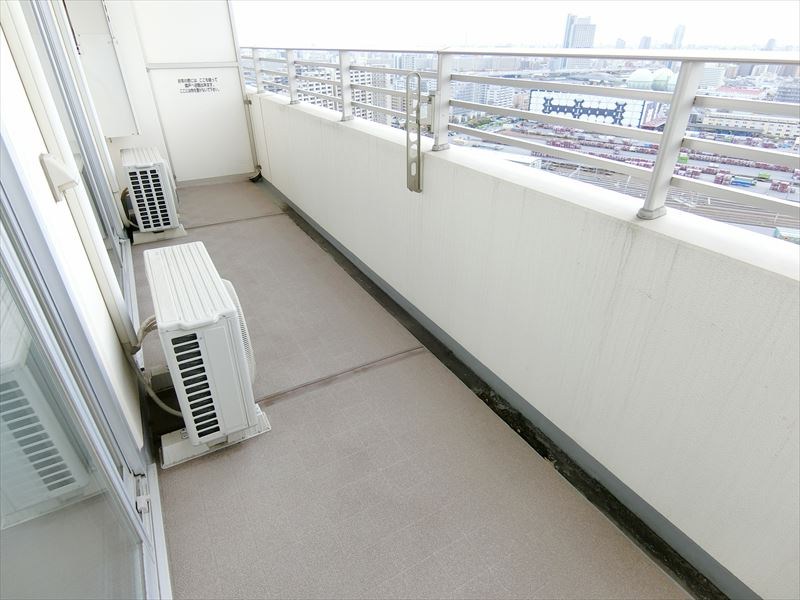 ロイヤルパークスタワー南千住 ベランダ