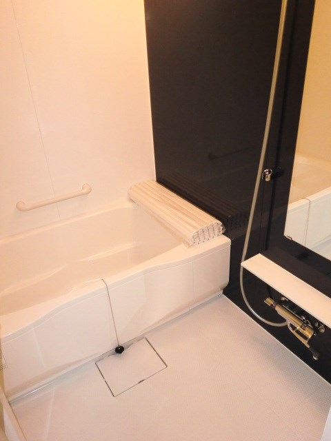 ロイヤルパークス梅島 風呂画像