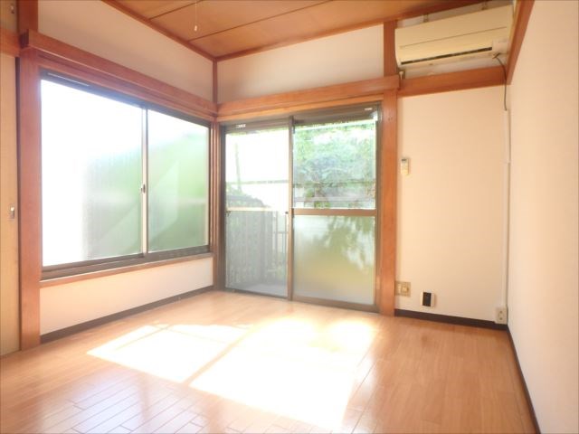 ワースエステイツ リビング