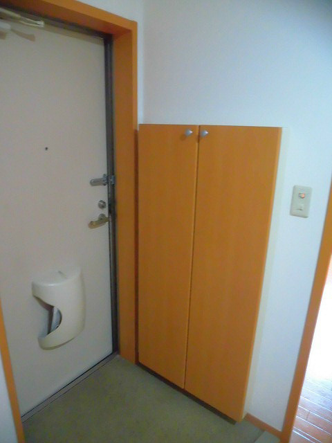 グランデ十番館  玄関