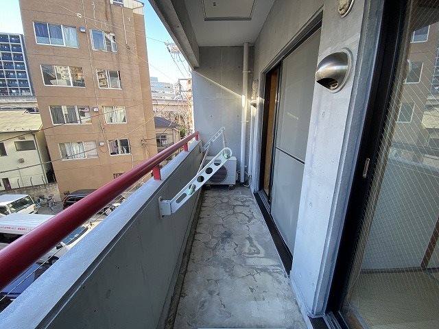 EASE HOUSE ベランダ