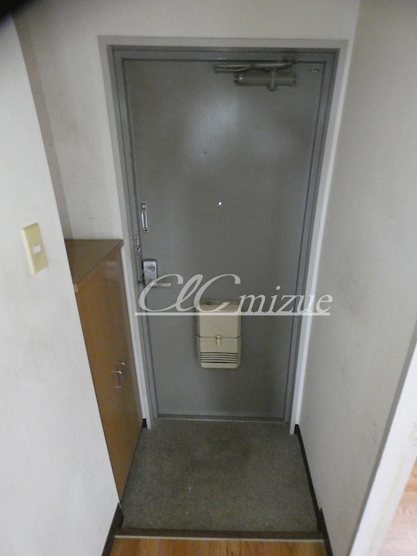 ファミールプラザ 玄関