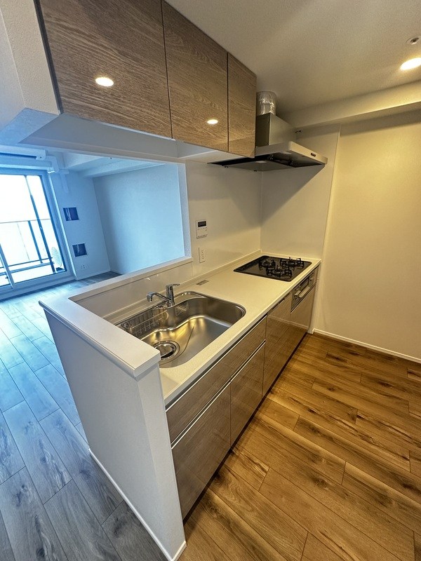 ONE ROOF RESIDENCE NISHINIPPORI キッチン