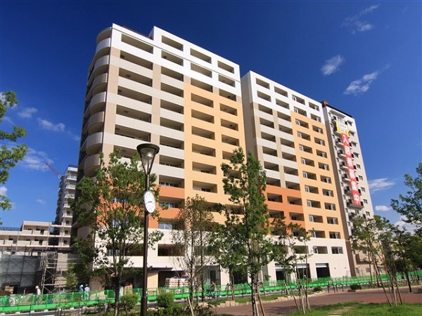 ロイヤルパークス西新井 外観