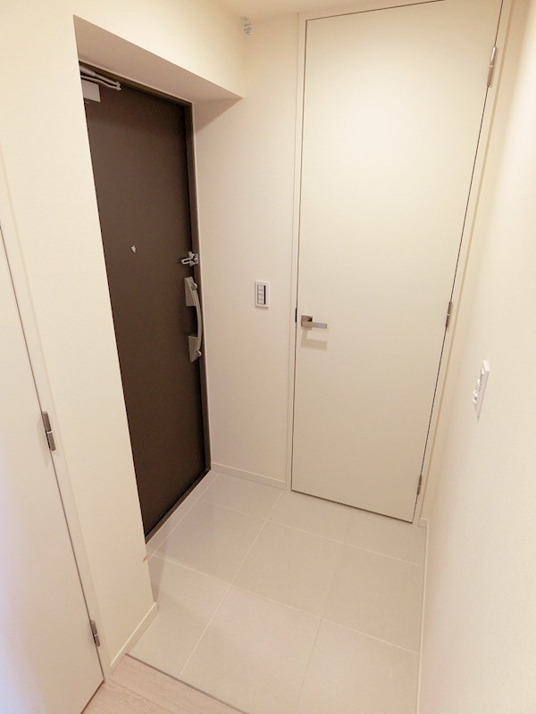 Brillia ist町屋 玄関