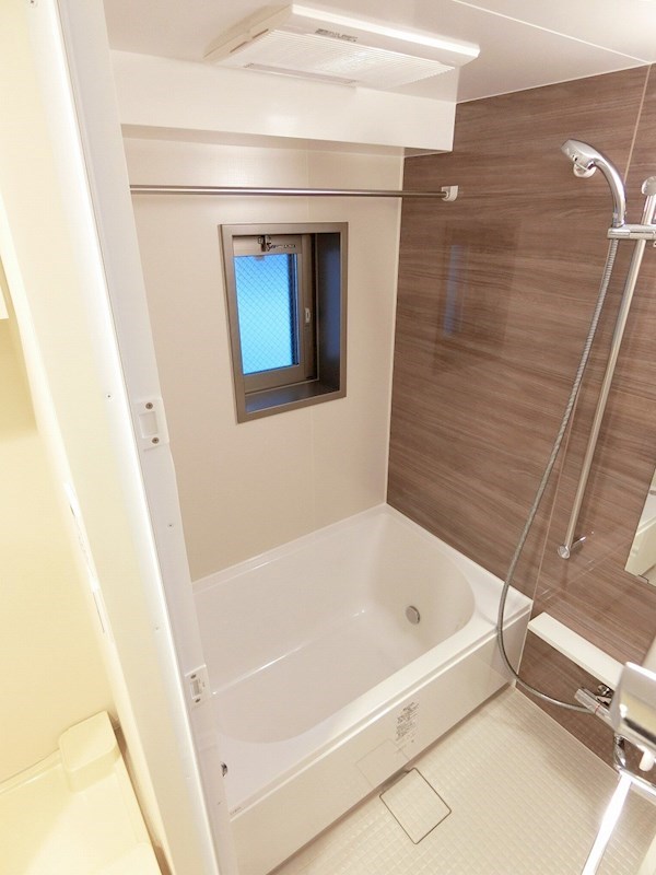 Brillia ist町屋 風呂画像