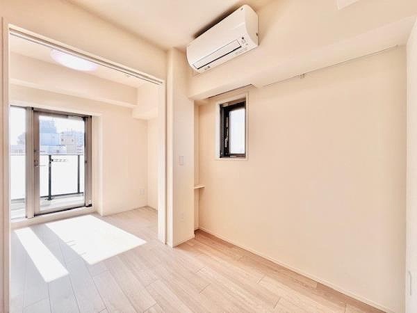 Brillia ist町屋 リビング