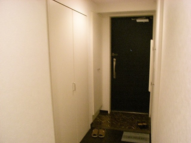 エヴァーモア 玄関