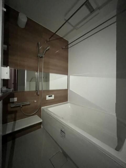 mi patio B棟 風呂画像