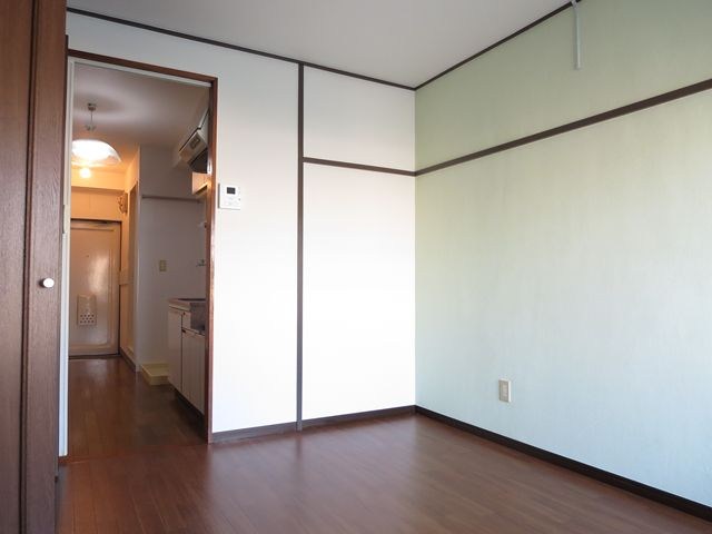 三家第1ビル ベッドルーム