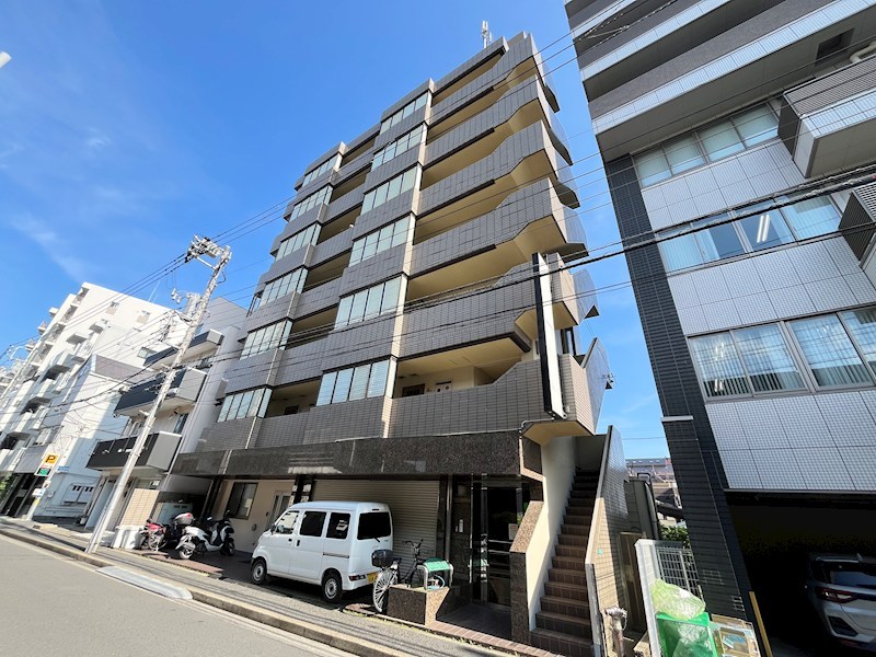 第8頼長ビル 601号室 外観