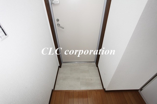 イーストワン平井   玄関