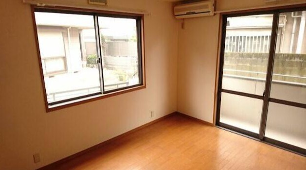 ドゥポンス リビング