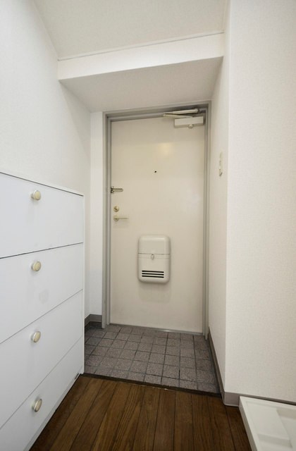 アナトリアコーポ 玄関