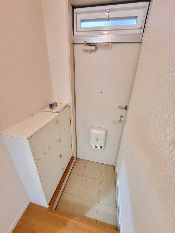 テラス今川A  玄関