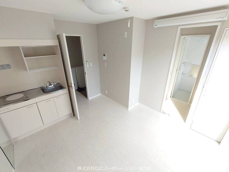 鈴木アパート ベッドルーム