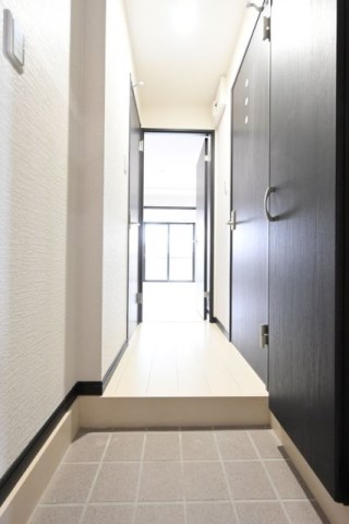 Comfort南千住  玄関