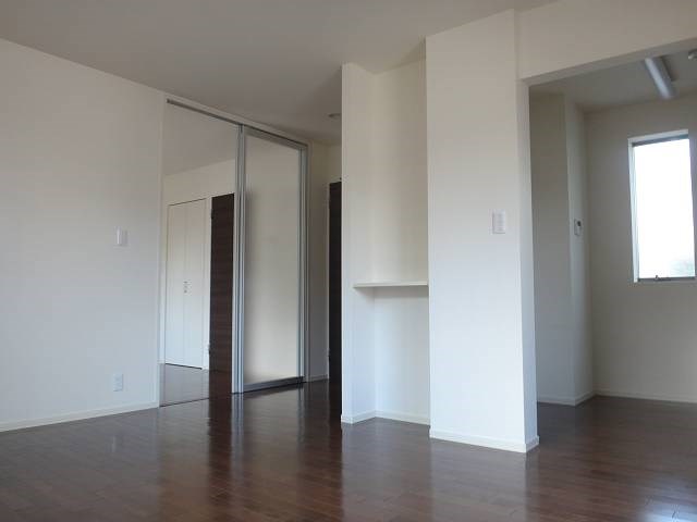 オータムマウンテン三番館 リビング