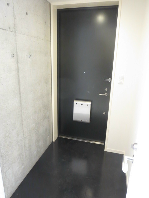 ラ　クローネ  玄関