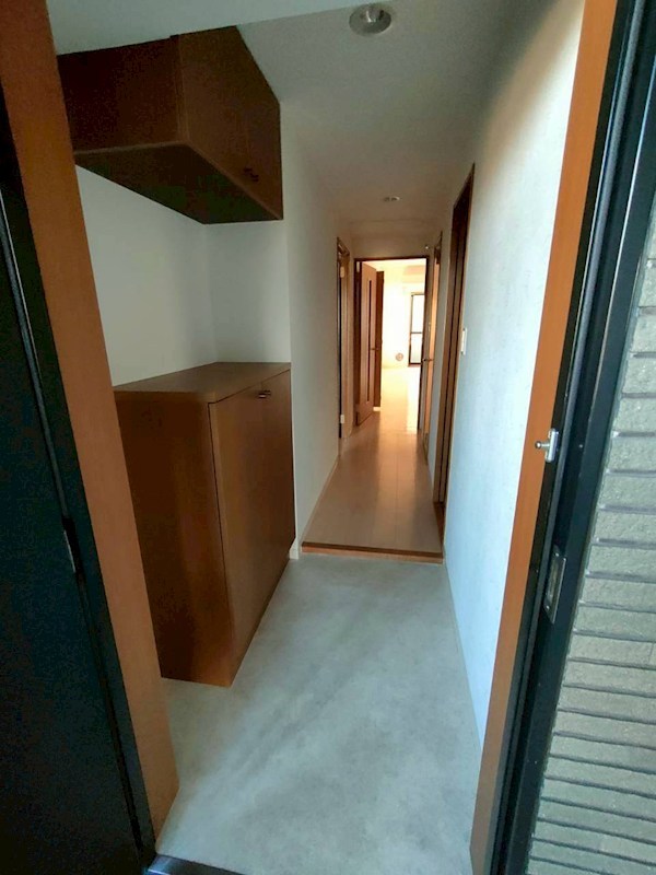 ヌーヴォアージュ  玄関