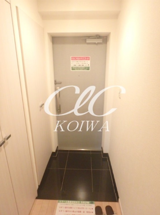 トランシエル小岩 玄関