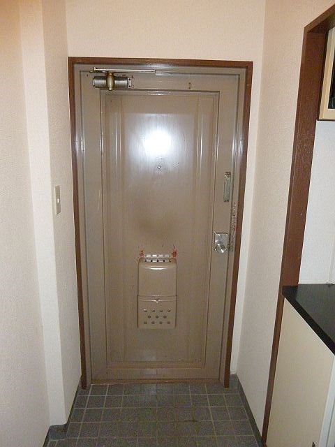 ヴィラ赤津  玄関