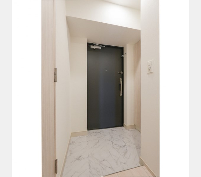 コンフォリア・リヴ豊洲キャナル 玄関