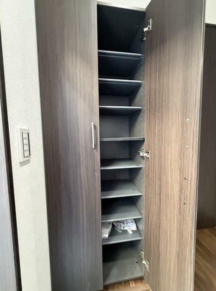 ロワジール西ケ原 玄関