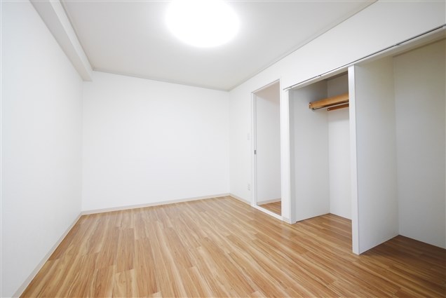 フローラ9 ベッドルーム