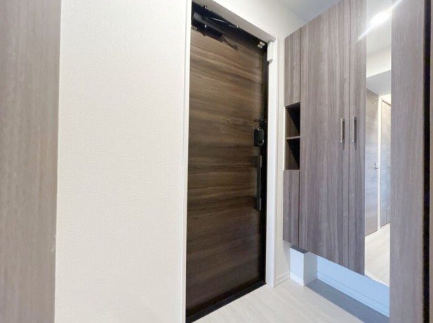 グラナーデ東尾久Ⅱ 玄関