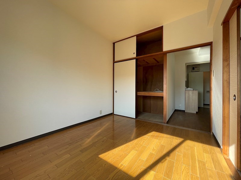 エメラルドマンション ベッドルーム