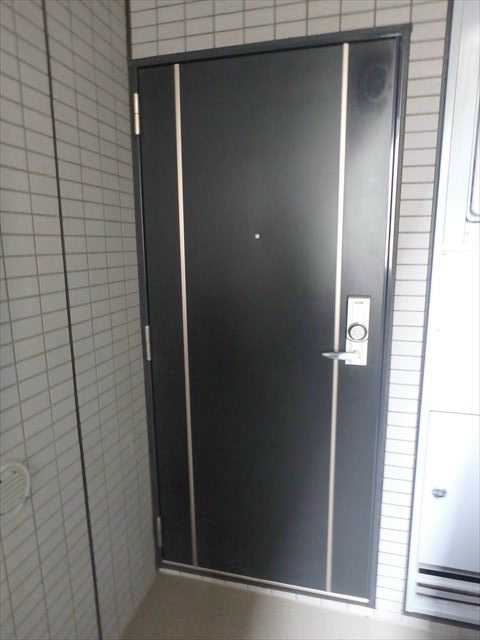 ガーラ・シティ王子  玄関