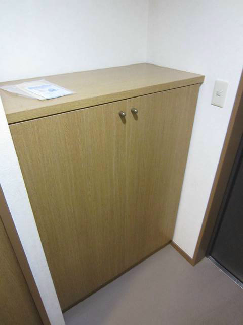 ＡＹビル   玄関