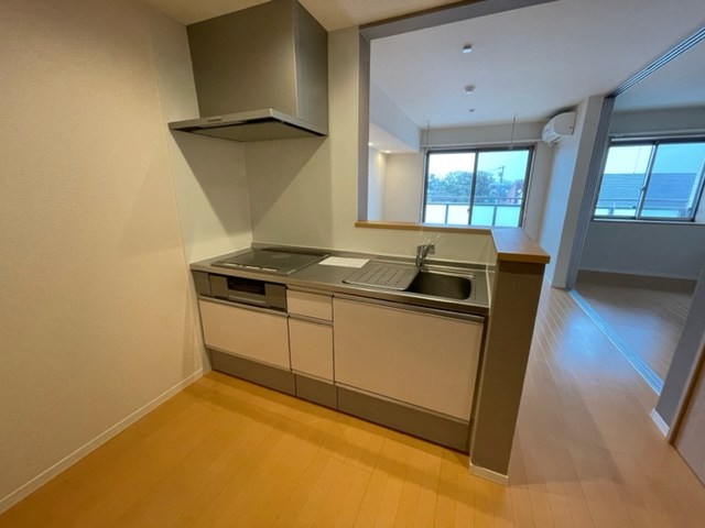 ＨｉｌｌｓーＣｅｎｔーＬｉｖｉｅ キッチン