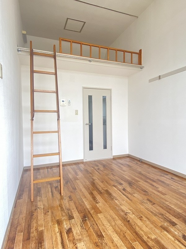 エクセル２ ベッドルーム