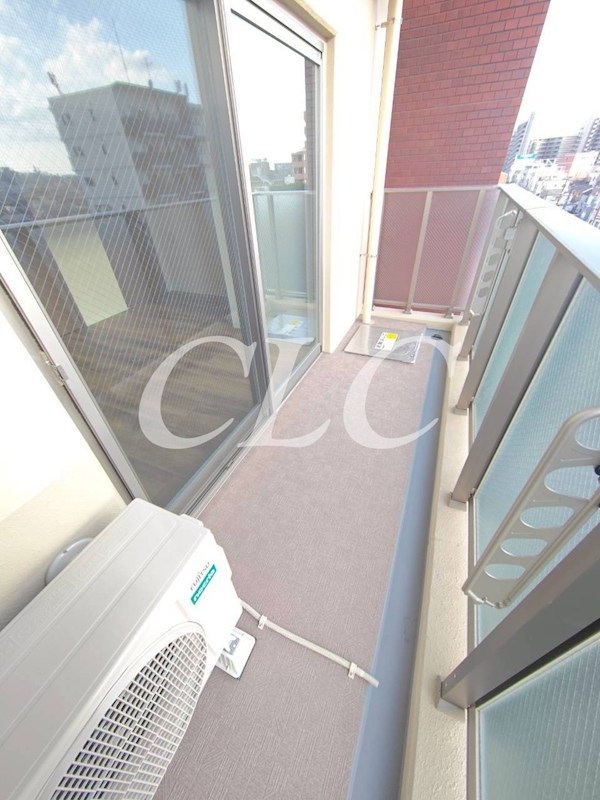 タイガーアパートメント ベランダ