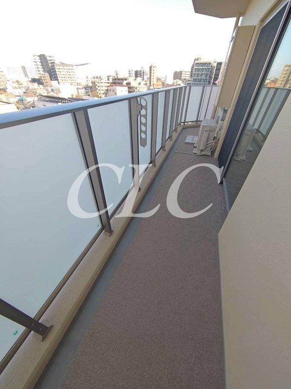 タイガーアパートメント ベランダ