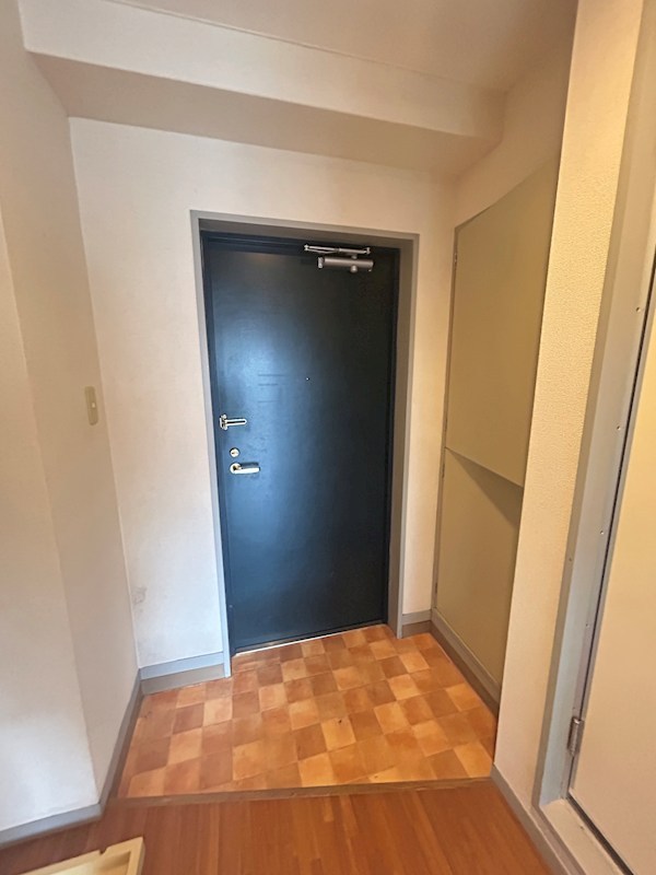 ウラヤスプラザ 玄関