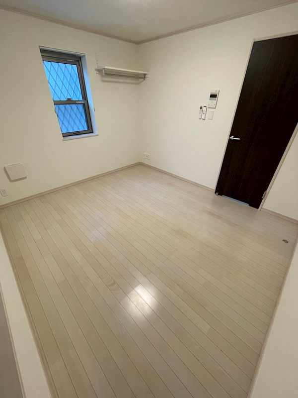 マーレ東あずま駅前   リビング